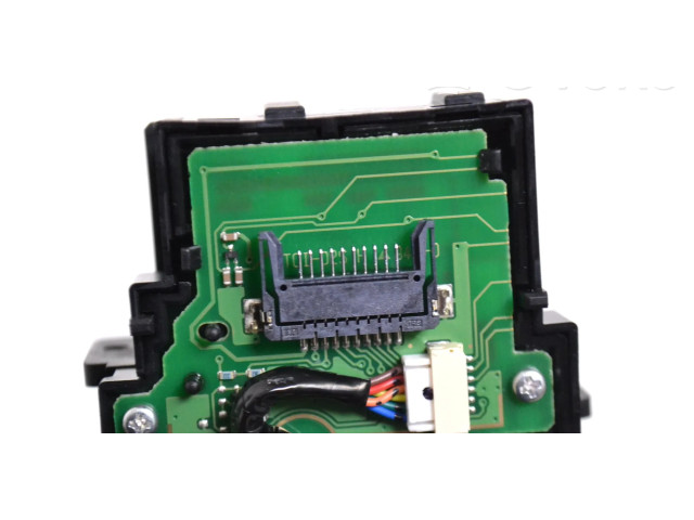 Ручка стеклоочистителей J8A23F973AA Jaguar E-Pace