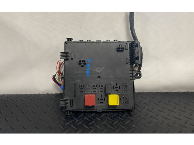 Блок предохранителей 460023260   Cadillac BLS    