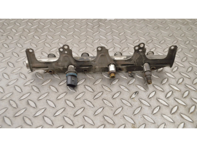 Топливная рампа 06H906051A, 06F133317L   Audi TT TTS Mk2   для двигателя BWA