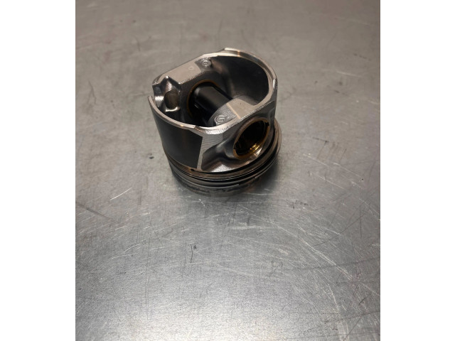 Поршень W241 Volkswagen Golf VI