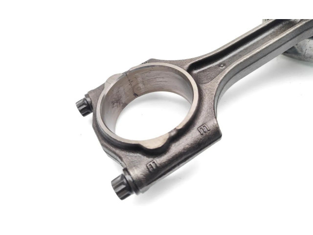 Поршень с шатуном D5204T2 D5204T2 Volvo V70