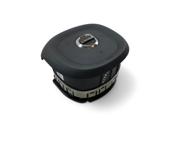 Подушка безопасности водителя 39834785   Volvo XC90