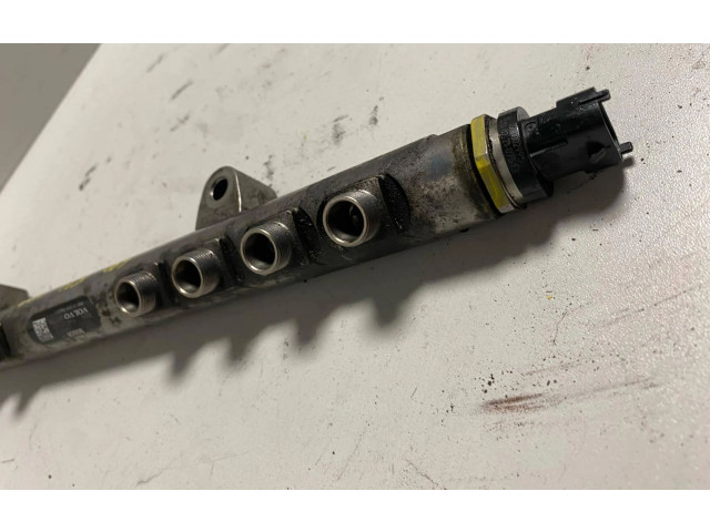 Vstřikovací lišta 30777759, 31216313 Volvo S80 D5204T7