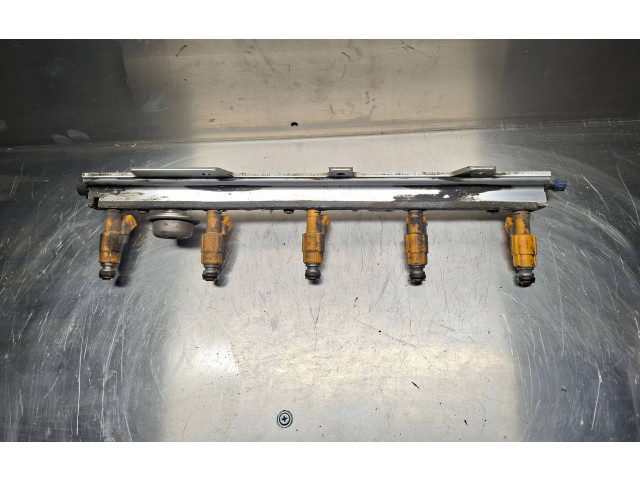 Топливная рампа 1270568   Volvo S70  V70  V70 XC   для двигателя B5254S