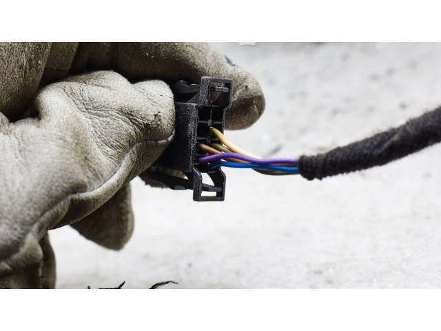 Зеркало электрическое Skoda Rapid (NH) 2012 - 2019 года