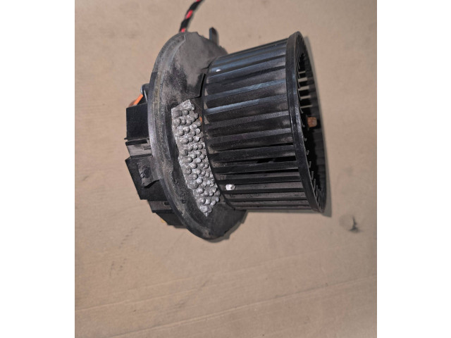 Вентилятор печки 3C1820015Q Volkswagen Golf VI