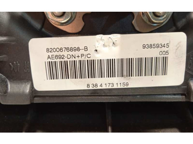 Надувная подушка для руля 8200676898, 93859345 Nissan Primastar 2009