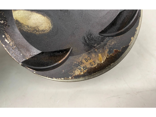  Поршень с шатуном DNUE 02606LJ1, 4202606LJ1  Audi A3 S3 8V  