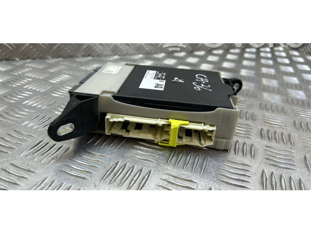   Pojistková skříňka 8922153260, 8273053J30A   Lexus  III XE30 2013