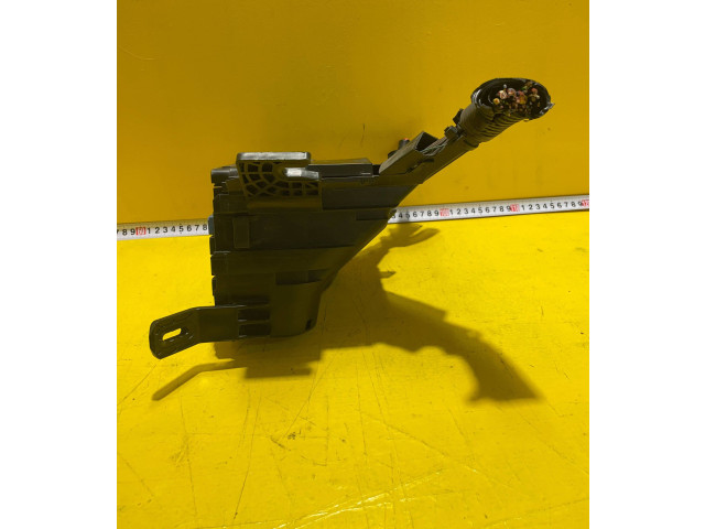 Pojistková skříňka 8V5114B144BA Ford Fiesta 2009