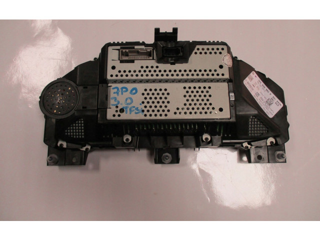 Přístrojová deska Volkswagen Touareg II 2011 7P6920982M