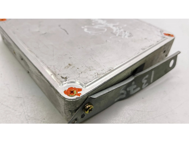 Řídící jednotka 8966132100, 1750000661 Toyota Camry 1996