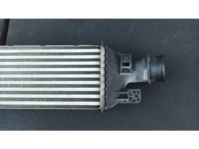 Интеркулер  8U0145803B   Audi Q3 8U 2.0