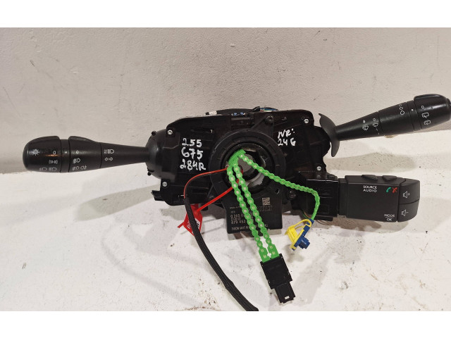 Переключатель дворников 255675284R   Renault Clio IV