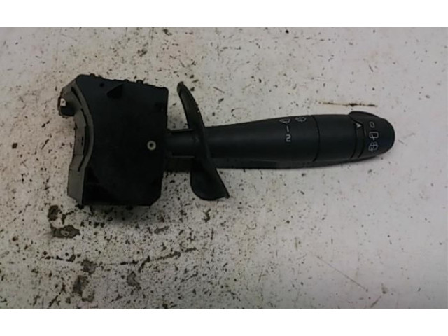 Переключатель дворников 8200792587, 901057668 Dacia Logan I