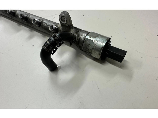 Топливная рампа R031125 Volkswagen Jetta VI для двигателя CAY