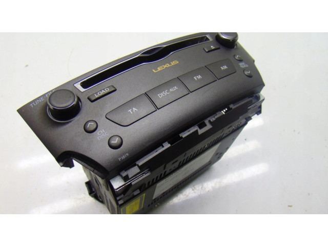 Радио/ проигрыватель CD/DVD / навигация