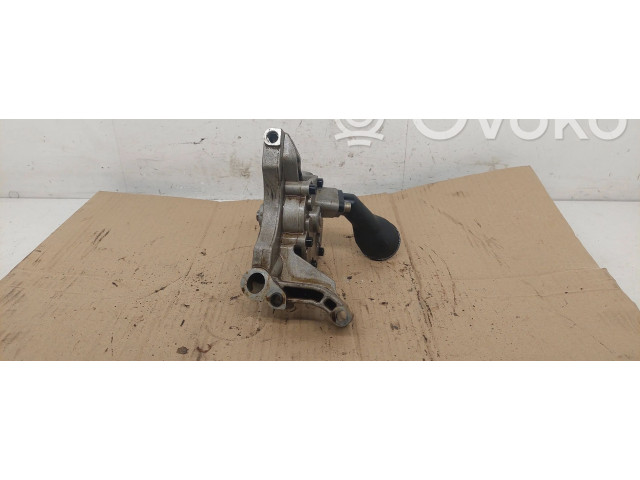 Масляный насос  ATJ Y0090122332  Volkswagen PASSAT B6 