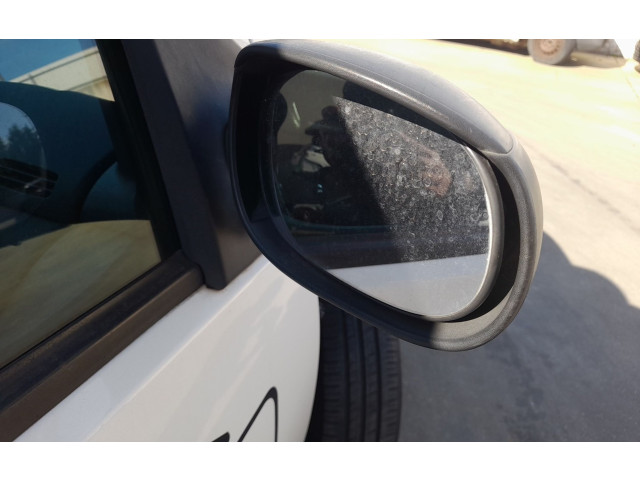 Зеркало электрическое        Citroen C2   -  года   