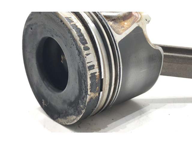  Поршень с шатуном  BMN  Skoda Octavia Mk2 (1Z)  