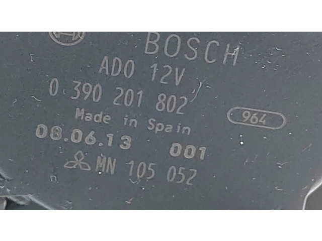 Моторчик заднего дворника MN105052, 0390201802 Mitsubishi Colt