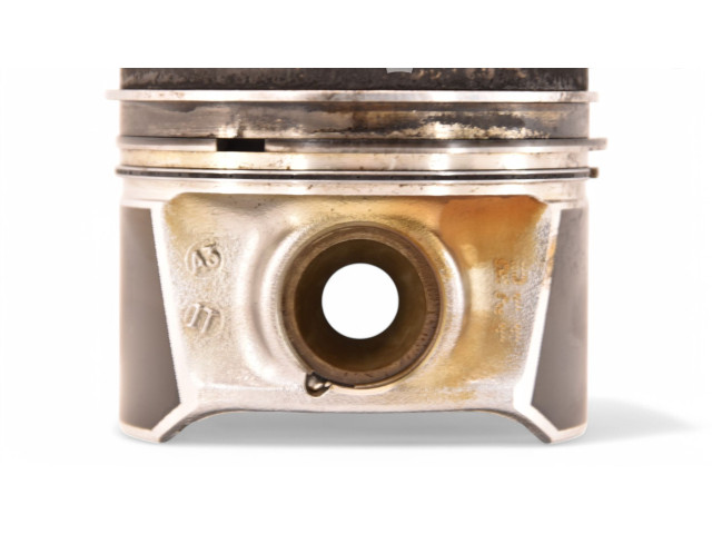  Поршень DDY DDYA DDYB 04L107065AR  Skoda Karoq  