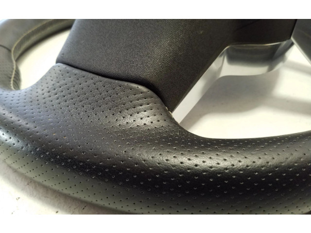 Руль Volvo XC40 - года 32288649