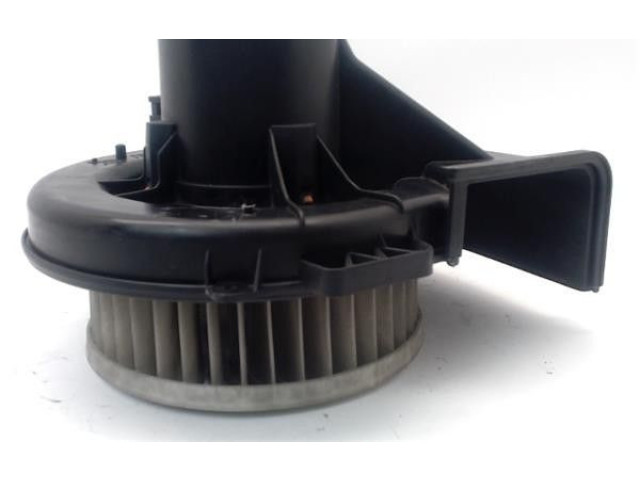 Вентилятор печки    6Q1820015C   Volkswagen Polo