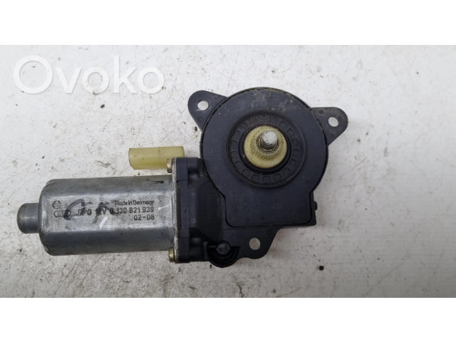 Передний двигатель механизма для подъема окон