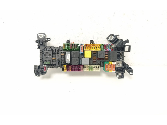 Блок предохранителей A2469066600   Mercedes-Benz A W176