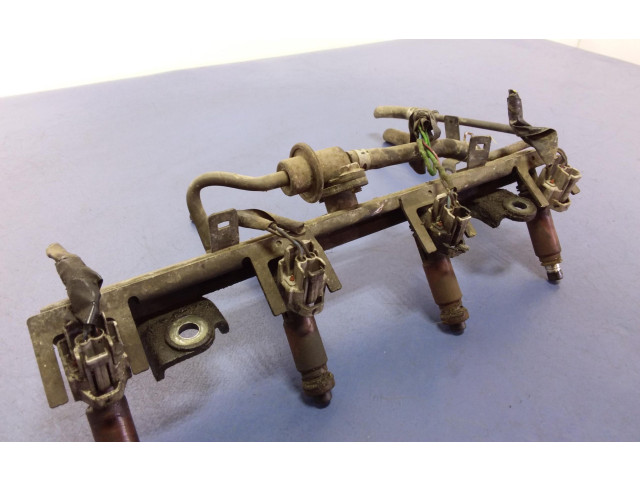 Vstřikovací lišta Suzuki Liana RH416