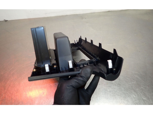 Блок управления климат-контролем MR979972HAMR979987 Mitsubishi Outlander