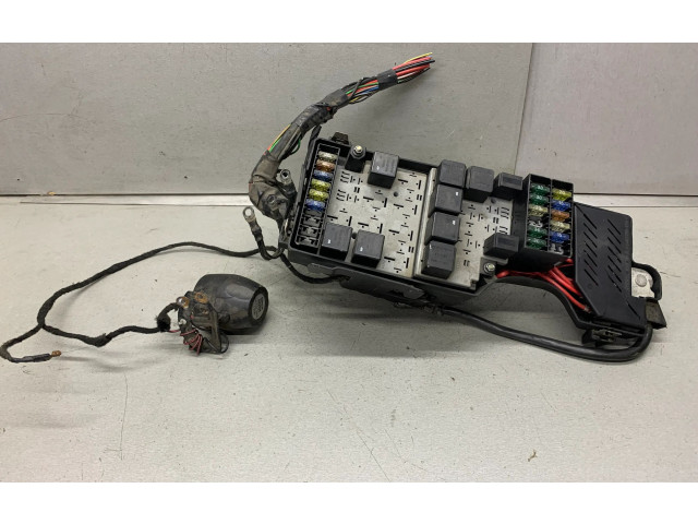 Блок предохранителей 9168986, 9441542   Volvo S80