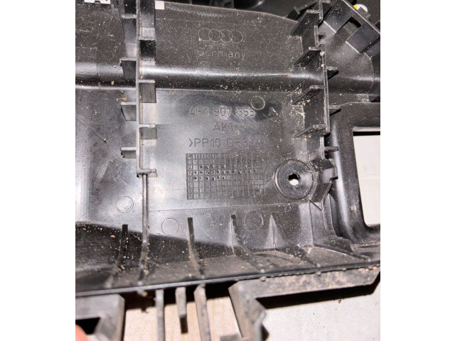 Блок предохранителей  4F1907355   Audi A6 S6 C6 4F    