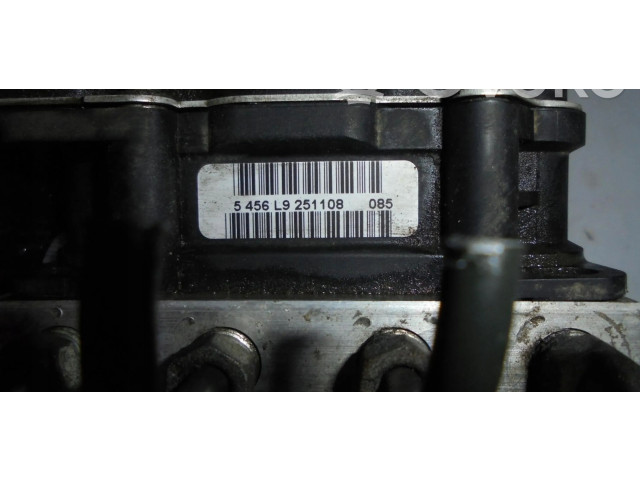 Блок АБС 27536sc020   Subaru  Forester SH  2008 - 2013 года