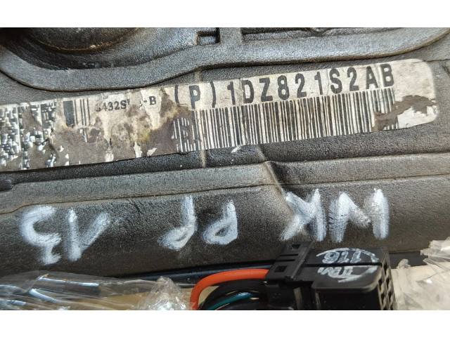 Зеркало электрическое        Jeep Grand Cherokee (WK)  2005 - 2010 года   