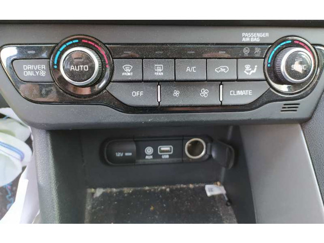 Блок управления климат-контролем    KIA Niro