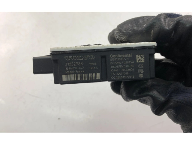 Блок управления 31252988 Volvo V70