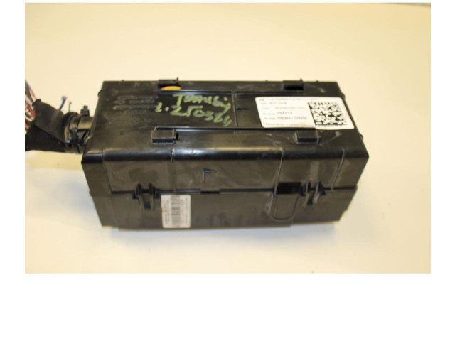 Блок предохранителей BK2T-14A175-CA   Ford Transit Custom    