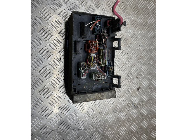   Pojistková skříňka 04869000AJ, T130202043   Dodge Grand Caravan 2002