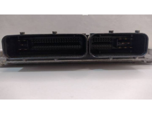 Блок управления двигателя 047906033E, 5WP4420210 Skoda Fabia Mk1 (6Y)