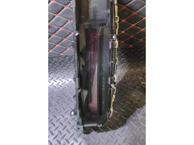 Přístrojová deska Toyota Prius (XW10) 2000