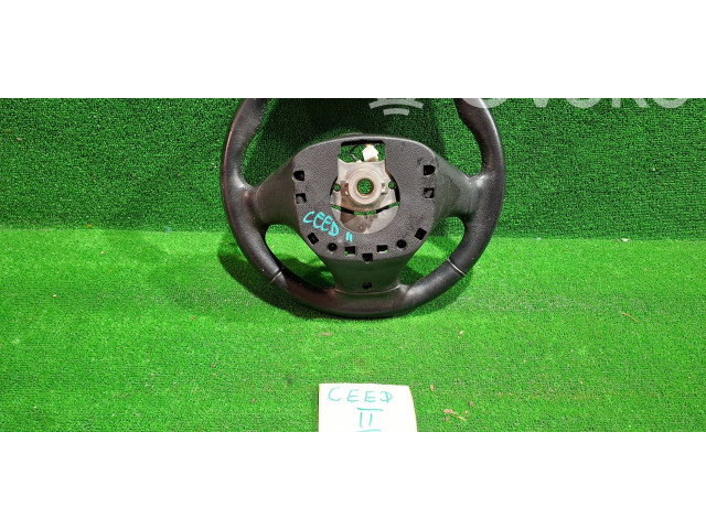 Руль KIA Ceed  2012 - 2018 года       
