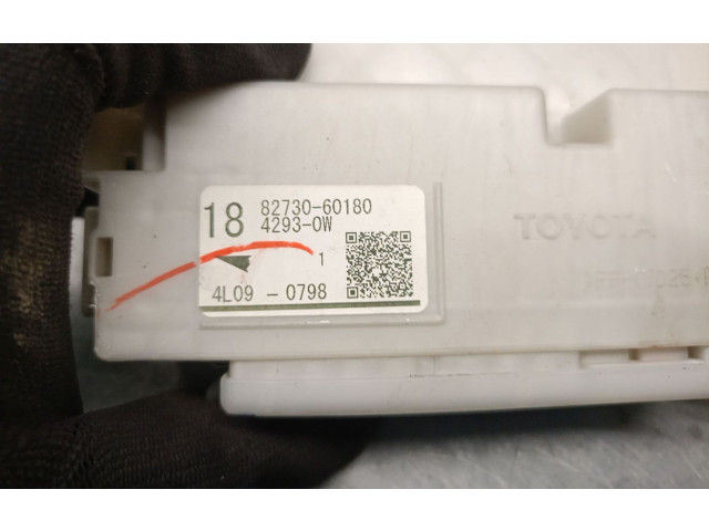 Pojistková skříňka Řídící jednotka BSM 8273060180 Toyota Land Cruiser (J200) 2015