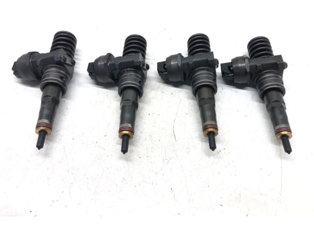 Комплект форсунок 0414720215    Skoda Octavia Mk2 (1Z)   