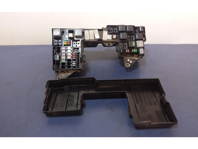 Блок предохранителей 8X2T-14A003-AA Jaguar XF X250