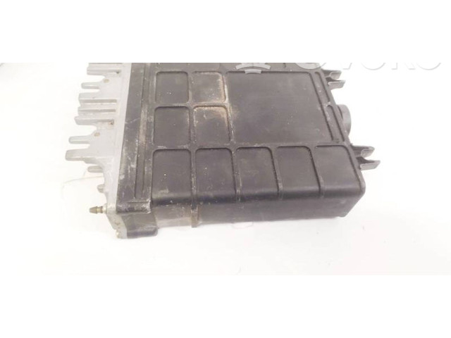 Блок управления двигателя 0281001251, 028906021P Ford Galaxy