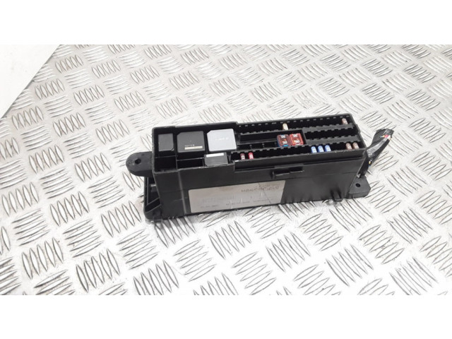 Блок предохранителей    Ford Focus    