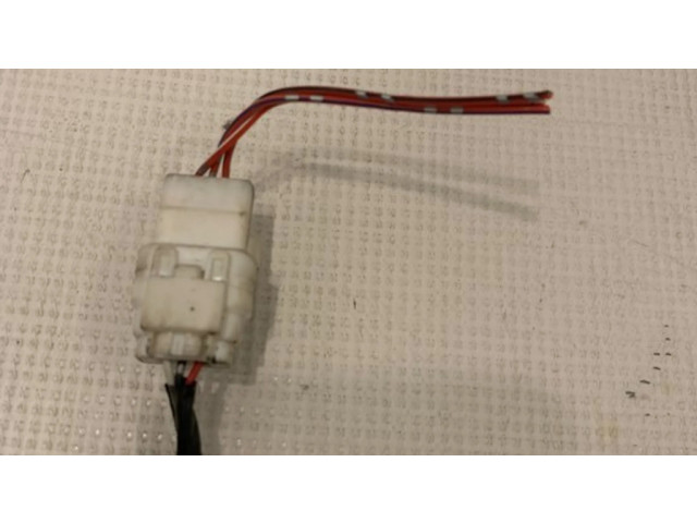 Зеркало электрическое Daihatsu Sirion