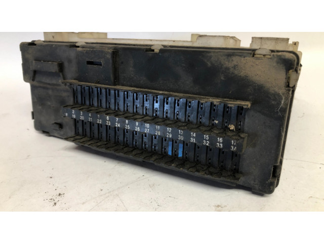 Блок предохранителей  D0018   Ford Galaxy    